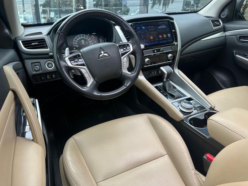 Mitsubishi Pajero Sport HPE-S 2.4 4×4 Diesel Aut. 2021/2022 CONCEPT MOTORS PASSO FUNDO / Carros no Vale