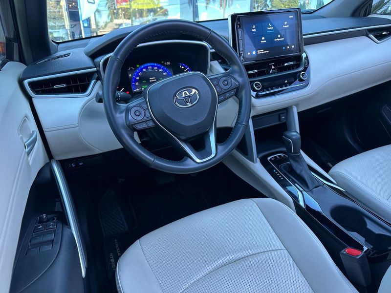 Toyota Corolla Cross XRX 1.8 16V Aut (HÃ­brido) 2023/2023 CONCEPT MOTORS PASSO FUNDO / Carros no Vale