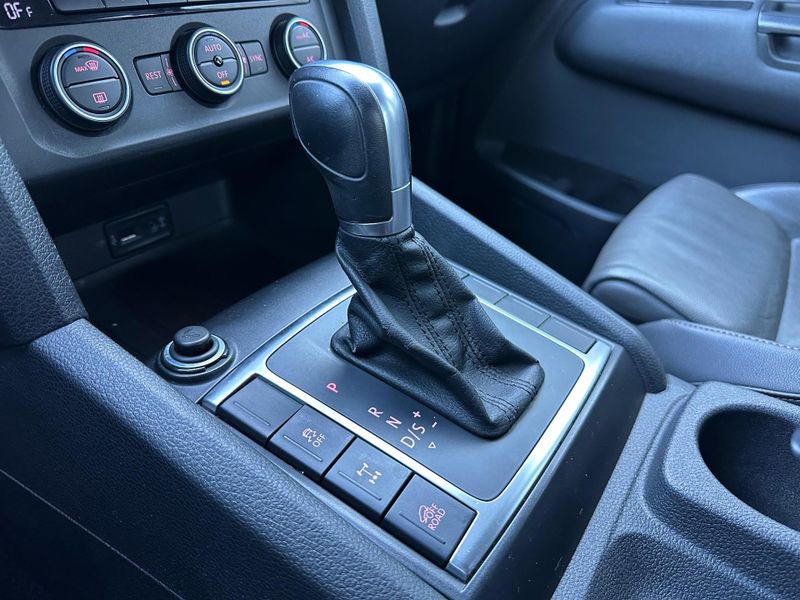 Volkswagen Amarok High.CD 2.0 16V TDI 4×4 Dies Aut 2018/2018 CONCEPT MOTORS PASSO FUNDO / Carros no Vale
