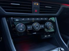 Volkswagen Jetta GLI 350 TSI 2.0 16V 4p Aut. 2023/2023 CONCEPT MOTORS PASSO FUNDO / Carros no Vale