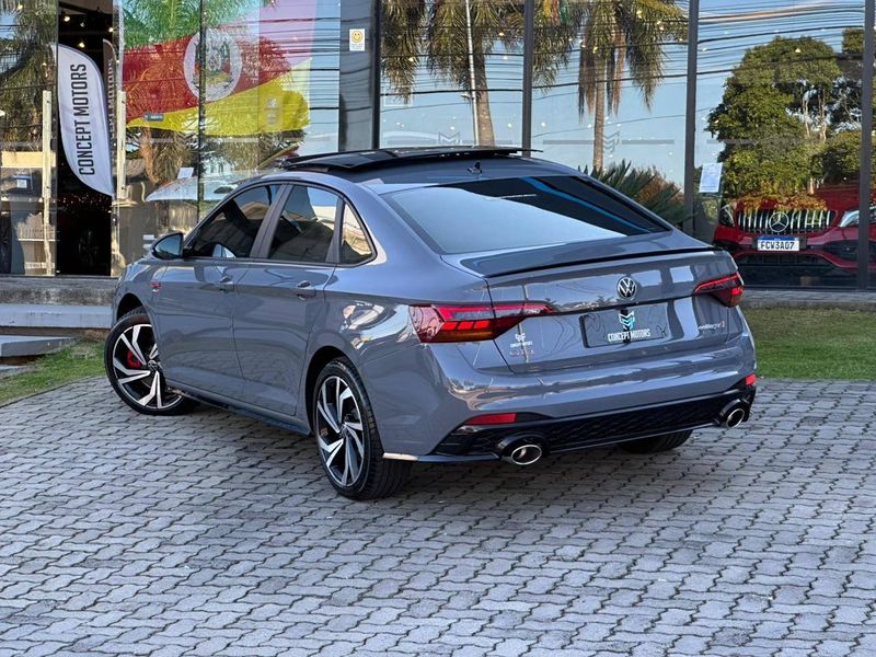 Volkswagen Jetta GLI 350 TSI 2.0 16V 4p Aut. 2023/2023 CONCEPT MOTORS PASSO FUNDO / Carros no Vale