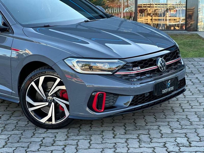 Volkswagen Jetta GLI 350 TSI 2.0 16V 4p Aut. 2023/2023 CONCEPT MOTORS PASSO FUNDO / Carros no Vale