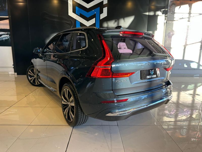 Volvo XC60 T-8 INSCRIPTION 2.0 (HÃ­brido) 2021/2022 CONCEPT MOTORS PASSO FUNDO / Carros no Vale
