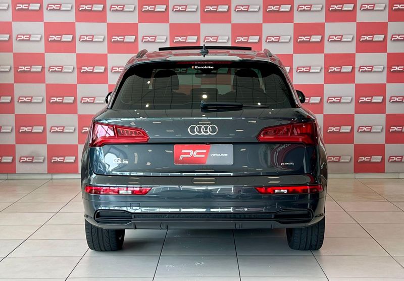 Audi Q5 Black 2.0 TFSI Quattro S Tronic 2019/2019 PC VEÍCULOS SANTA CRUZ DO SUL / Carros no Vale