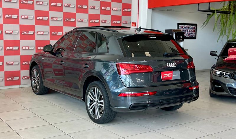 Audi Q5 Black 2.0 TFSI Quattro S Tronic 2019/2019 PC VEÍCULOS SANTA CRUZ DO SUL / Carros no Vale