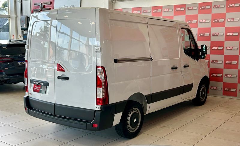 Renault Master 2.3 DCi Furgão 16V 2021/2022 PC VEÍCULOS SANTA CRUZ DO SUL / Carros no Vale
