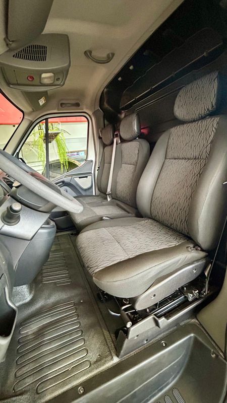 Renault Master 2.3 DCi Furgão 16V 2021/2022 PC VEÍCULOS SANTA CRUZ DO SUL / Carros no Vale