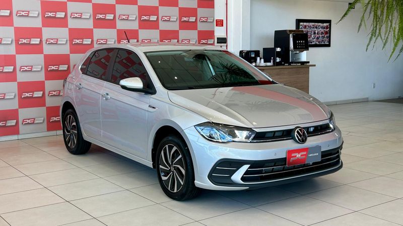 VOLKSWAGEN Polo Highline TSI 1.0 12V 2024/2025 PC VEÍCULOS SANTA CRUZ DO SUL / Carros no Vale