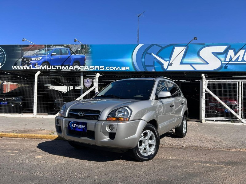 HYUNDAI TUCSON 2.0 16V AUT. 2010/2010 LS MULTIMARCAS VENÂNCIO AIRES / Carros no Vale