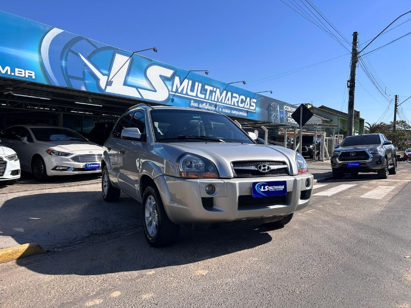 HYUNDAI TUCSON 2.0 16V AUT. 2010/2010 LS MULTIMARCAS VENÂNCIO AIRES / Carros no Vale