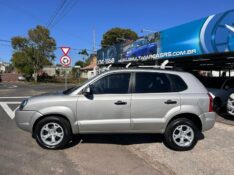 HYUNDAI TUCSON 2.0 16V AUT. 2010/2010 LS MULTIMARCAS VENÂNCIO AIRES / Carros no Vale