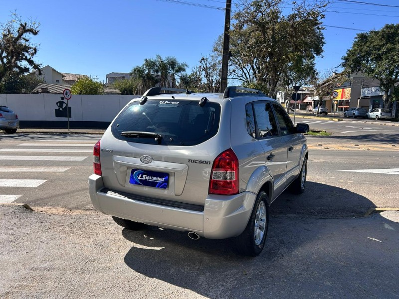 HYUNDAI TUCSON 2.0 16V AUT. 2010/2010 LS MULTIMARCAS VENÂNCIO AIRES / Carros no Vale