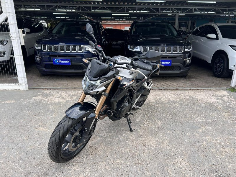 HONDA MOTOS CB 500F 2023/2022 LS MULTIMARCAS VENÂNCIO AIRES / Carros no Vale