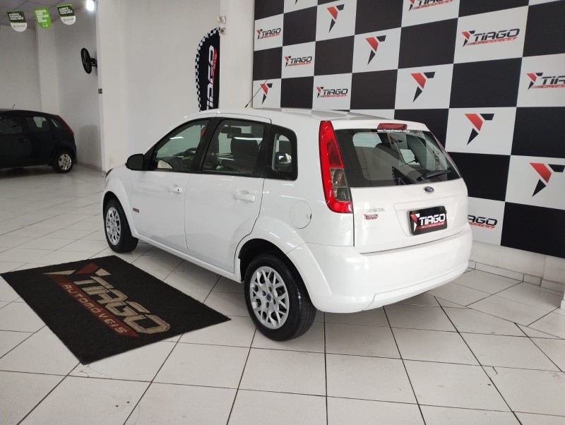 FORD FIESTA 1.6 FLEX 2012/2012 TIAGO AUTOMÓVEIS VENÂNCIO AIRES / Carros no Vale