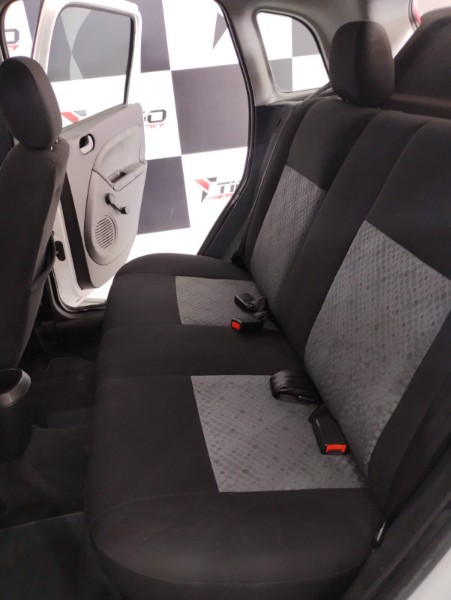 FORD FIESTA 1.6 FLEX 2012/2012 TIAGO AUTOMÓVEIS VENÂNCIO AIRES / Carros no Vale