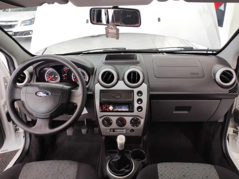 FORD FIESTA 1.6 FLEX 2012/2012 TIAGO AUTOMÓVEIS VENÂNCIO AIRES / Carros no Vale