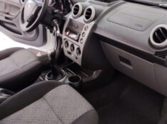 FORD FIESTA 1.6 FLEX 2012/2012 TIAGO AUTOMÓVEIS VENÂNCIO AIRES / Carros no Vale