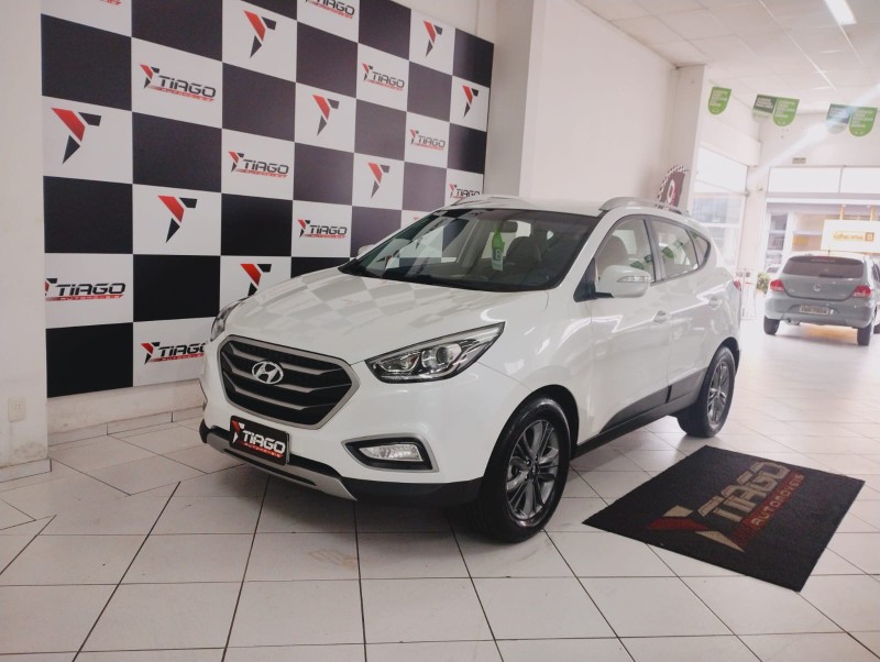 HYUNDAI IX 35 IX35 2.0 16V FLEX 4P AUTOMÁTICO 2018/2018 TIAGO AUTOMÓVEIS VENÂNCIO AIRES / Carros no Vale