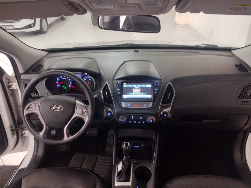 HYUNDAI IX 35 IX35 2.0 16V FLEX 4P AUTOMÁTICO 2018/2018 TIAGO AUTOMÓVEIS VENÂNCIO AIRES / Carros no Vale