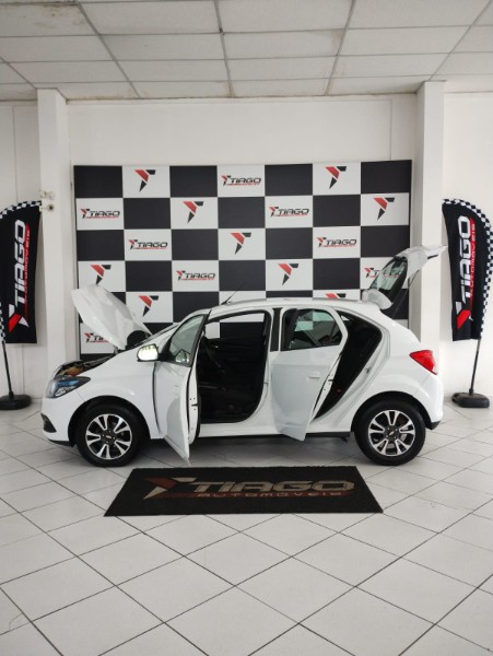CHEVROLET ONIX 1.4 LTZ AT 2016/2016 TIAGO AUTOMÓVEIS VENÂNCIO AIRES / Carros no Vale