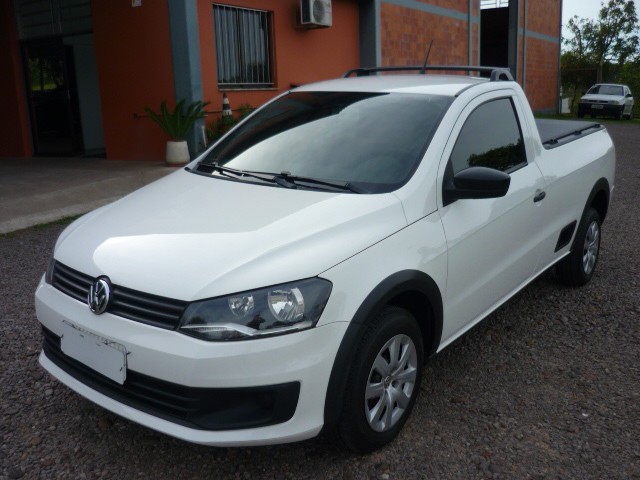 VOLKSWAGEN SAVEIRO TRENDLINE 1.6 T.FLEX 8V 2015/2016 PREMIUM AUTOMÓVEIS ARROIO DO MEIO / Carros no Vale