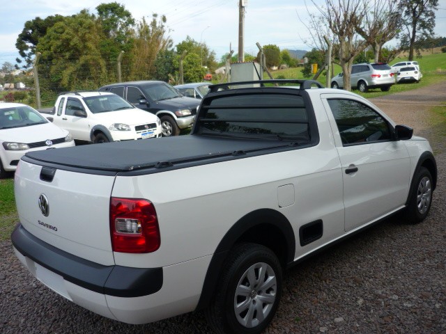 VOLKSWAGEN SAVEIRO TRENDLINE 1.6 T.FLEX 8V 2015/2016 PREMIUM AUTOMÓVEIS ARROIO DO MEIO / Carros no Vale