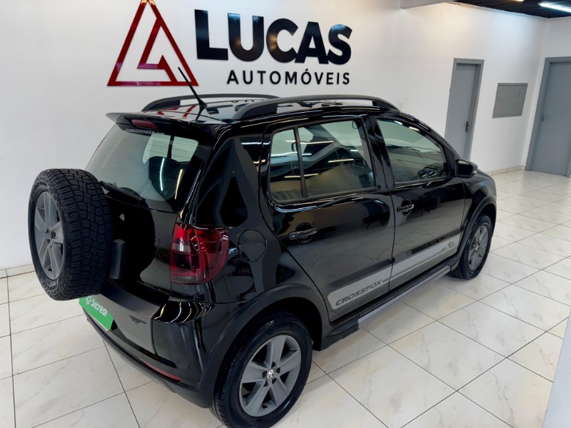 VOLKSWAGEN CROSSFOX 1.6 GII 2012/2012 LUCAS AUTOMÓVEIS BOM RETIRO DO SUL / Carros no Vale