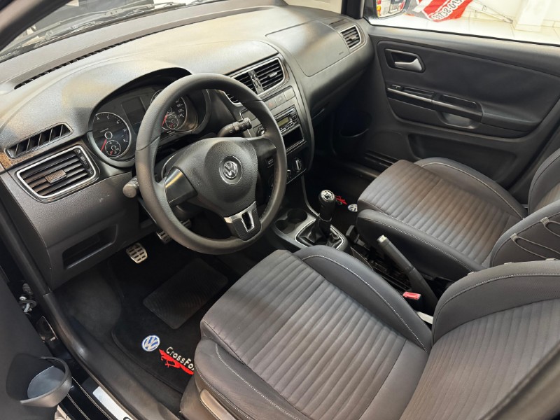 VOLKSWAGEN CROSSFOX 1.6 GII 2012/2012 LUCAS AUTOMÓVEIS BOM RETIRO DO SUL / Carros no Vale