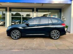 BMW X1 2.0 16V TURBO ACTIVEFLEX SDRIVE20I M SPORT 25 ANOS 4P AUTOMÁTICO 2020/2021 SÉTIMA VEÍCULOS GUAPORÉ / Carros no Vale