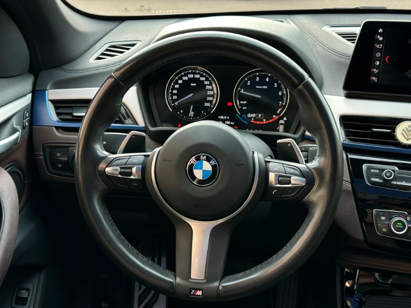BMW X1 2.0 16V TURBO ACTIVEFLEX SDRIVE20I M SPORT 25 ANOS 4P AUTOMÁTICO 2020/2021 SÉTIMA VEÍCULOS GUAPORÉ / Carros no Vale