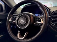 JEEP COMPASS 2.0 16V FLEX LONGITUDE AUTOMÁTICO 2017/2018 MALAGGI VEÍCULOS ENCANTADO / Carros no Vale