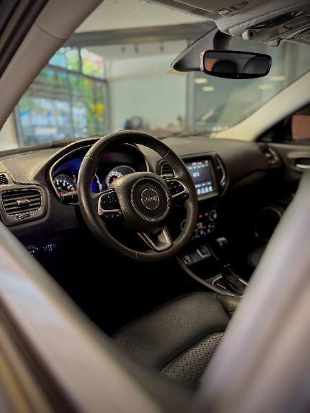 JEEP COMPASS 2.0 16V FLEX LONGITUDE AUTOMÁTICO - 2018