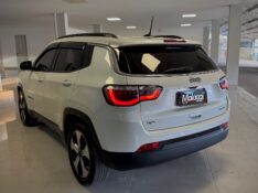 JEEP COMPASS 2.0 16V FLEX LONGITUDE AUTOMÁTICO 2017/2018 MALAGGI VEÍCULOS ENCANTADO / Carros no Vale