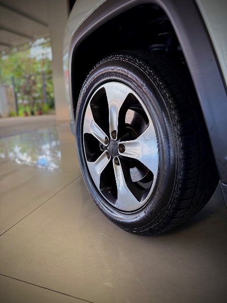 JEEP COMPASS 2.0 16V FLEX LONGITUDE AUTOMÁTICO - 2018
