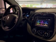RENAULT CAPTUR 1.6 16V FLEX INTENSE AUTOMÁTICO 2019/2019 MALAGGI VEÍCULOS ENCANTADO / Carros no Vale