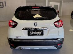 RENAULT CAPTUR 1.6 16V FLEX INTENSE AUTOMÁTICO 2019/2019 MALAGGI VEÍCULOS ENCANTADO / Carros no Vale