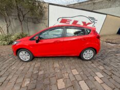 FORD FIESTA 1.6 SE 2017/2017 ELY AUTOMÓVEIS LAJEADO / Carros no Vale