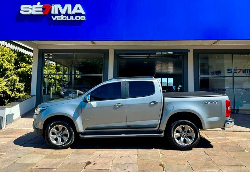 CHEVROLET S10 LTZ 2.8 4X4 2023/2024 SÉTIMA VEÍCULOS GUAPORÉ / Carros no Vale