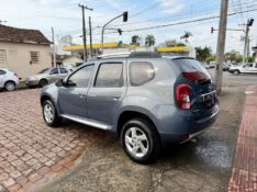 RENAULT DUSTER 1.6 DYNAMIQUE 4X2 16V FLEX 4P MANUAL 2012/2013 AR MULTIMARCAS VENÂNCIO AIRES / Carros no Vale