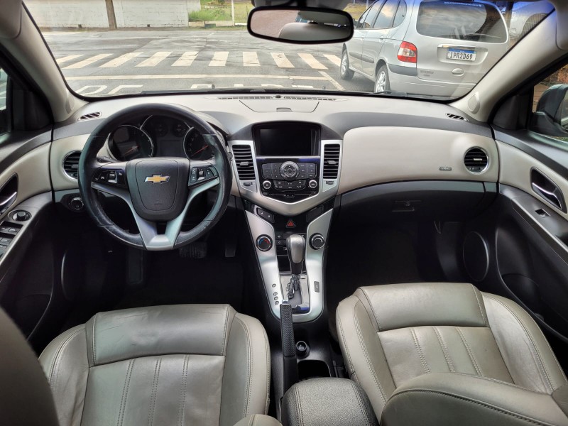 CHEVROLET CRUZE LTZ HB 1.8 2012/2012 CRUZEIRO MULTIMARCAS CRUZEIRO DO SUL / Carros no Vale