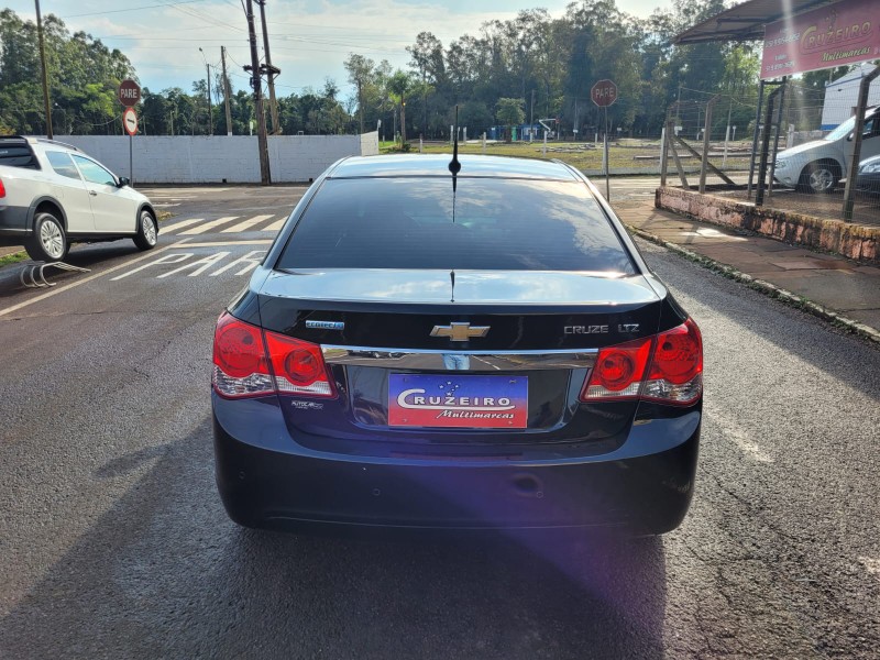 CHEVROLET CRUZE LTZ HB 1.8 2012/2012 CRUZEIRO MULTIMARCAS CRUZEIRO DO SUL / Carros no Vale