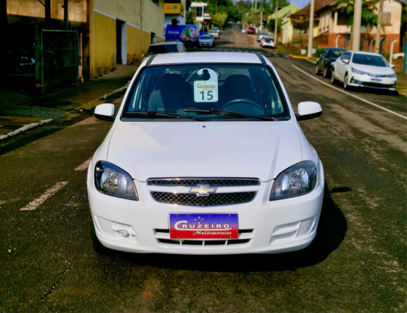CHEVROLET CELTA SPIRIT/ LT 1.0 MPFI 8V FLEXP. 5P 2015/2015 CRUZEIRO MULTIMARCAS CRUZEIRO DO SUL / Carros no Vale