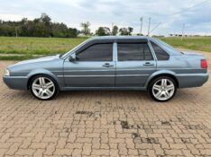 VOLKSWAGEN SANTANA 2.0 8V /2001 RT 811 VEÍCULOS ARROIO DO MEIO / Carros no Vale
