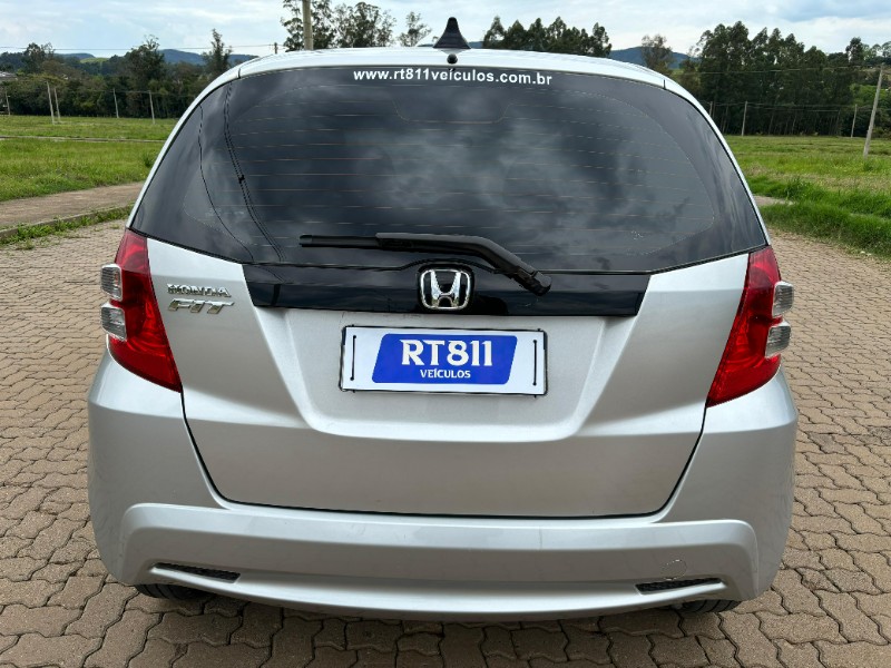 HONDA FIT LX /2013 RT 811 VEÍCULOS ARROIO DO MEIO / Carros no Vale
