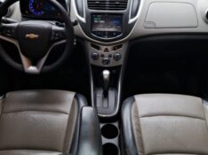CHEVROLET TRACKER 1.8 LTZ AT 2014/2014 STOPCAR MULTIMARCAS ESTRELA / Carros no Vale