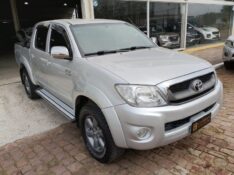 TOYOTA HILUX CABINE DUPLA HILUX CD SR 4X2 2.7 16V/2.7 FLEX AUT. /2010 CHIMA VEÍCULOS VENÂNCIO AIRES / Carros no Vale