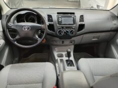 TOYOTA HILUX CABINE DUPLA HILUX CD SR 4X2 2.7 16V/2.7 FLEX AUT. /2010 CHIMA VEÍCULOS VENÂNCIO AIRES / Carros no Vale