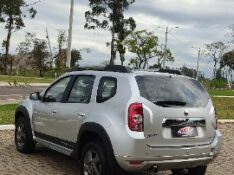 RENAULT DUSTER DYNAMIQUE 1.6 FLEX 16V MEC. 2014/2014 NEURI VEÍCULOS LAJEADO / Carros no Vale