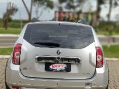 RENAULT DUSTER DYNAMIQUE 1.6 FLEX 16V MEC. 2014/2014 NEURI VEÍCULOS LAJEADO / Carros no Vale