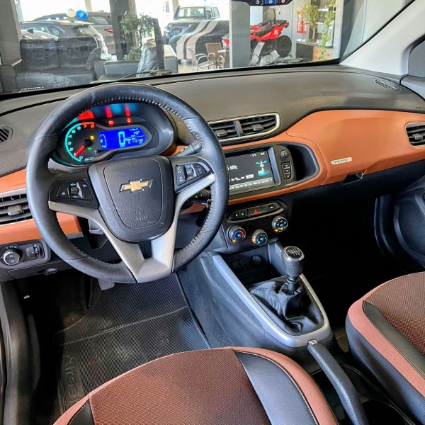 CHEVROLET ONIX ACTIV 1.4 FLEX 2018/2018 JOÃO CARROS MULTIMARCAS GUAPORÉ / Carros no Vale